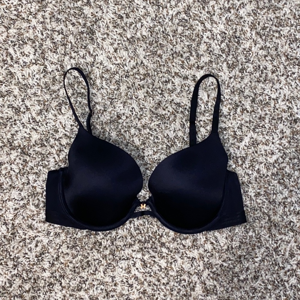 Savage X Fenty 2022 black demi bra size 32D